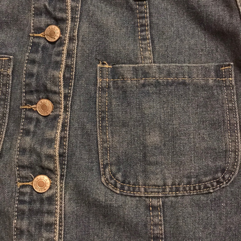 Buttoned Down Skirt - Picture 4 of 5
